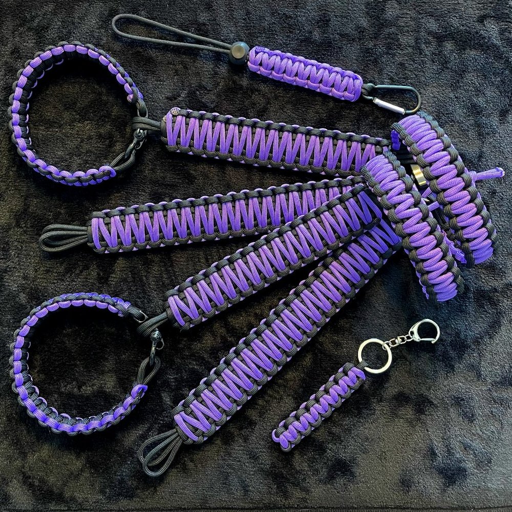 New Handmade 550 Paracord Grab Handle Set for use in a Jeep SxS or Golf Cart.